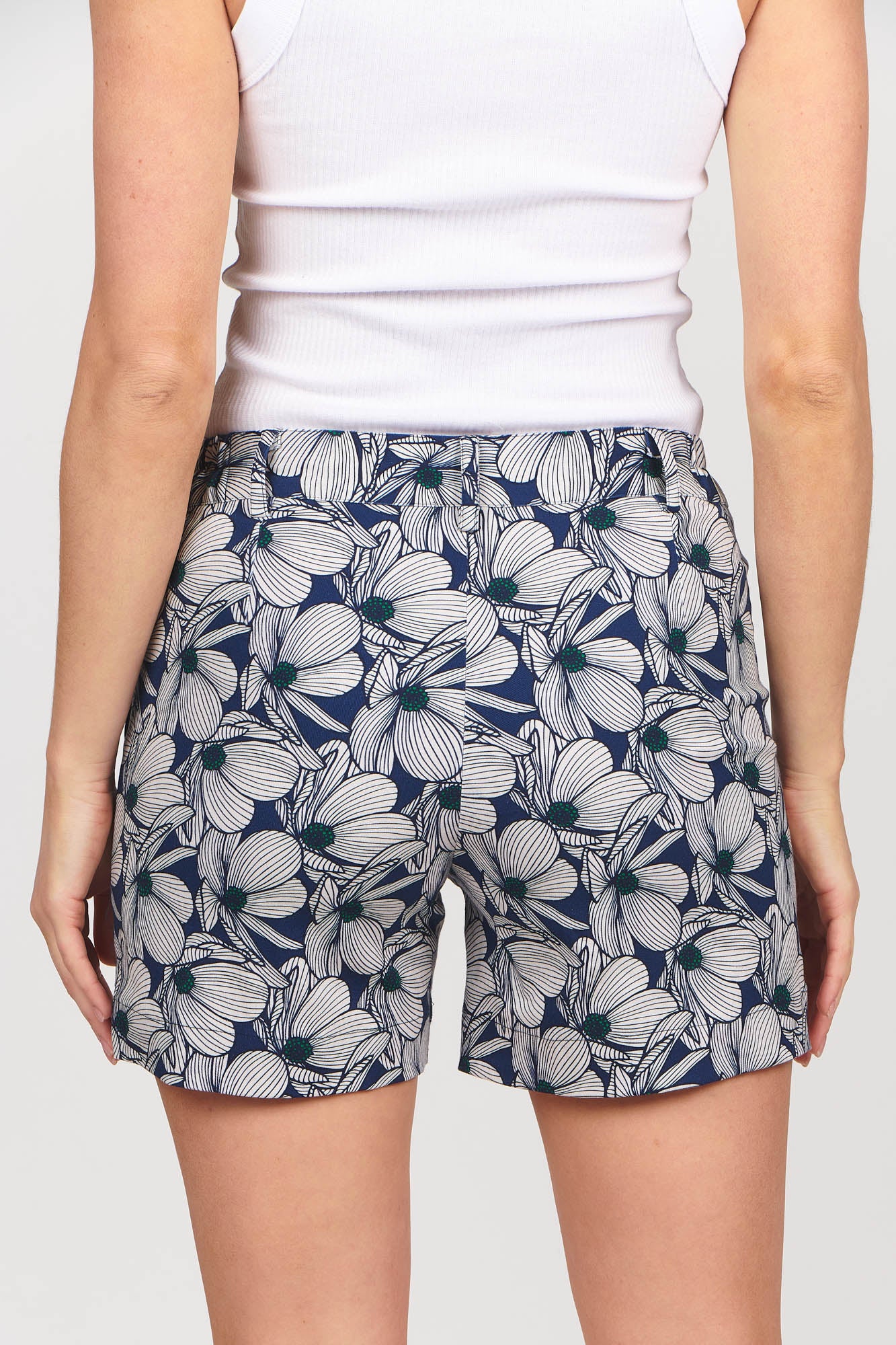 Daisy Shorts Cosmos Bloom