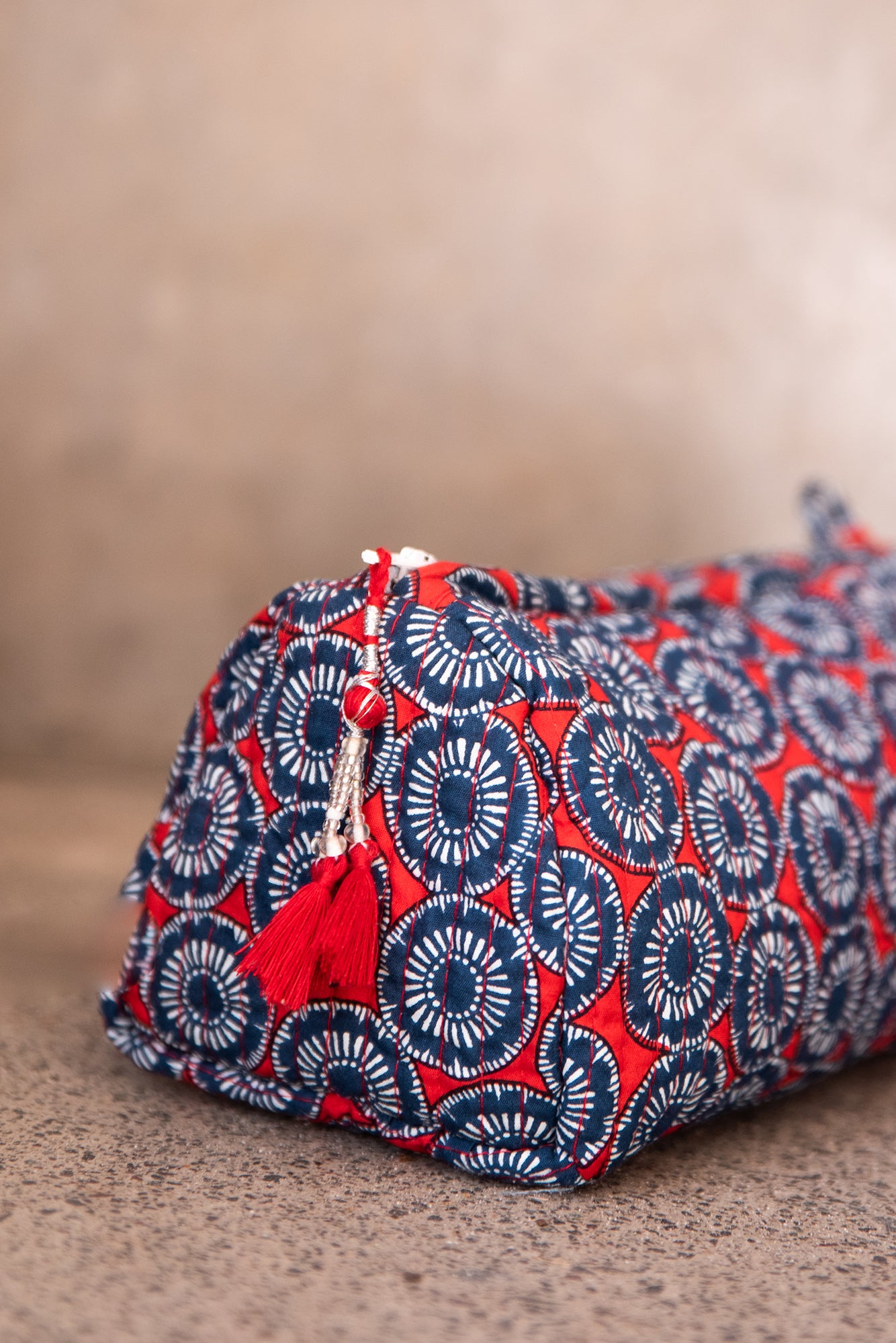 Cosmetic Bag Daisy Wheel