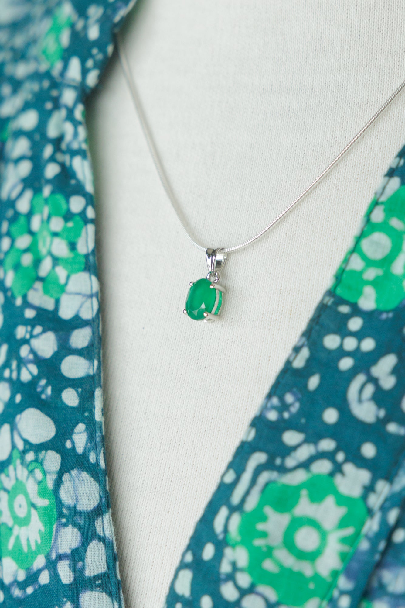 Green Onyx Pendant & Necklace