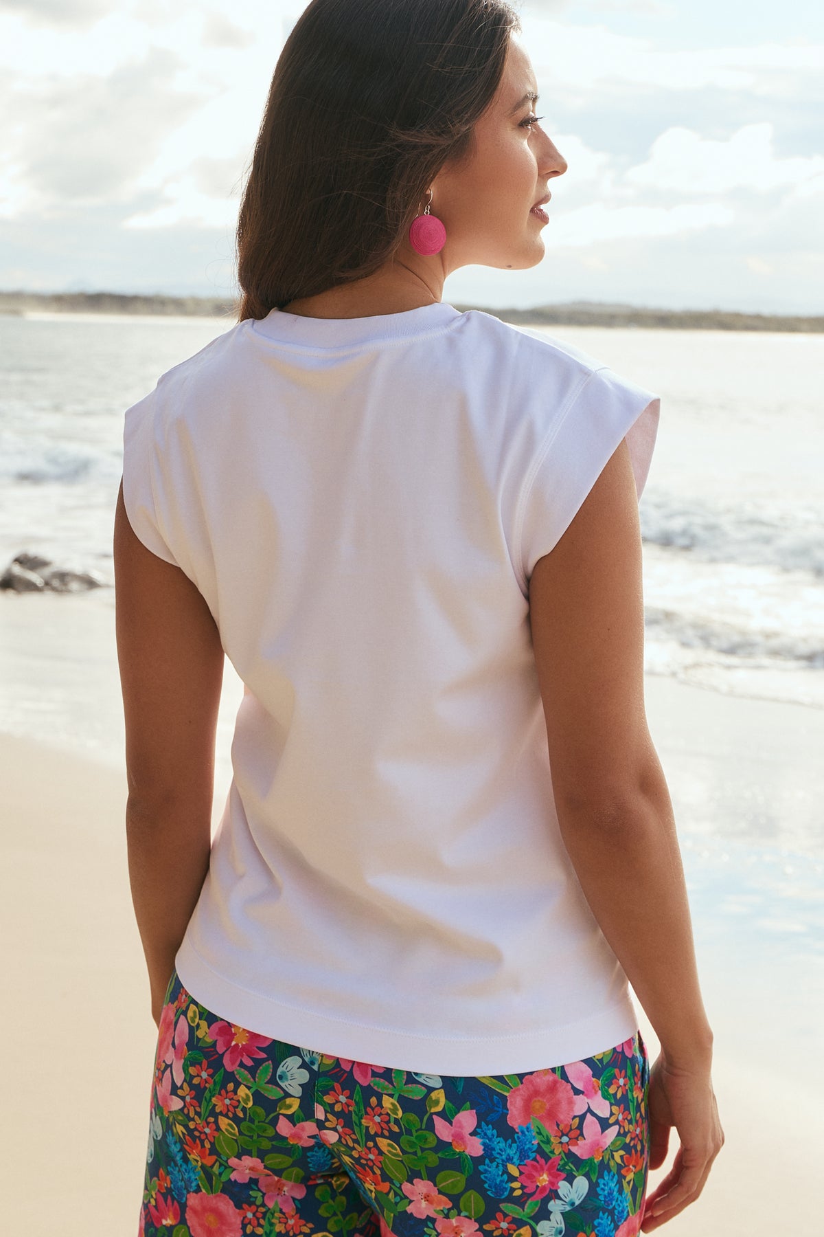 Leo Tee White