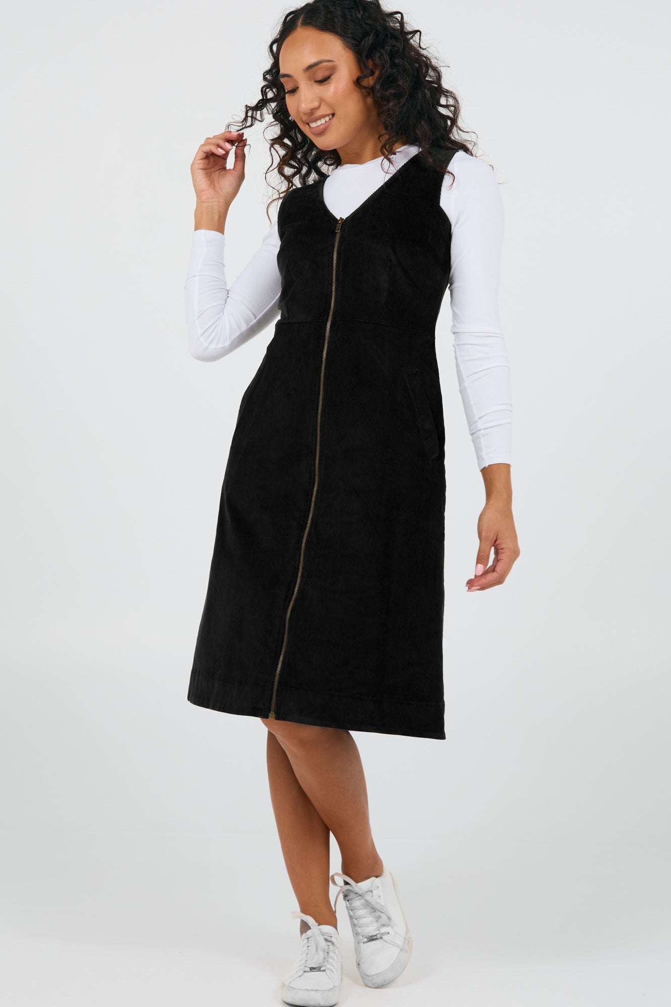 Mila Pinafore Black