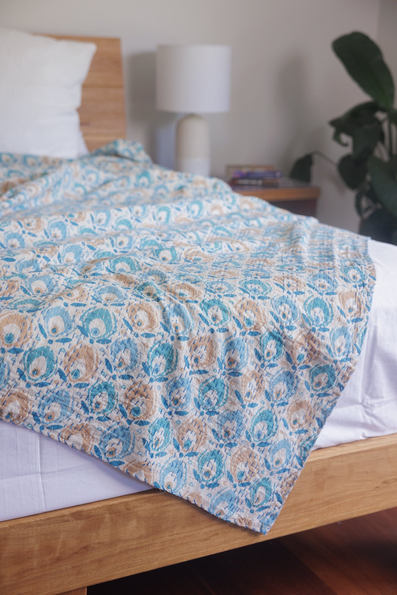 Kantha Quilt Rustic Leaves