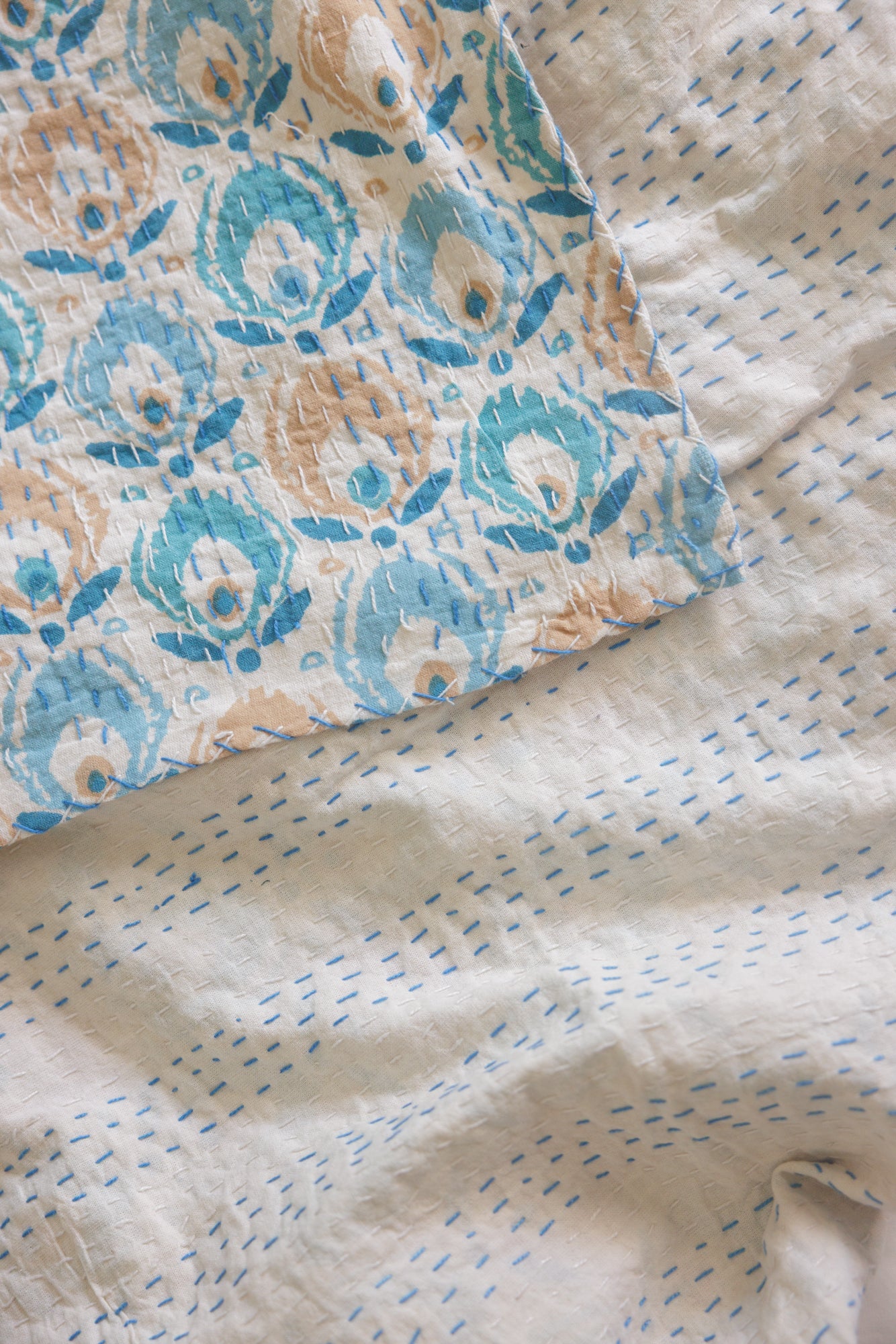 Kantha Quilt Rustic Leaves