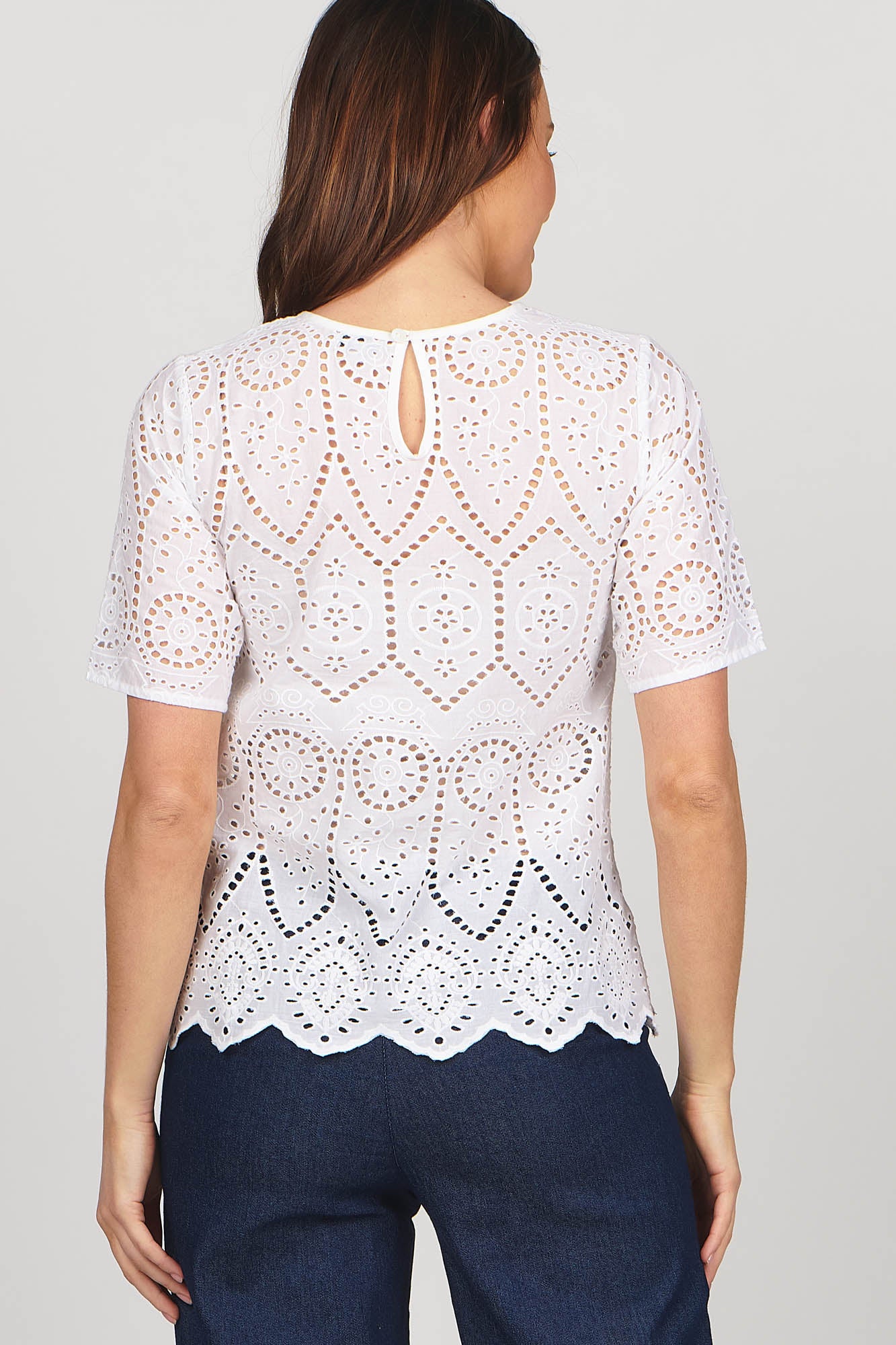 Birdie Top White Embroidery