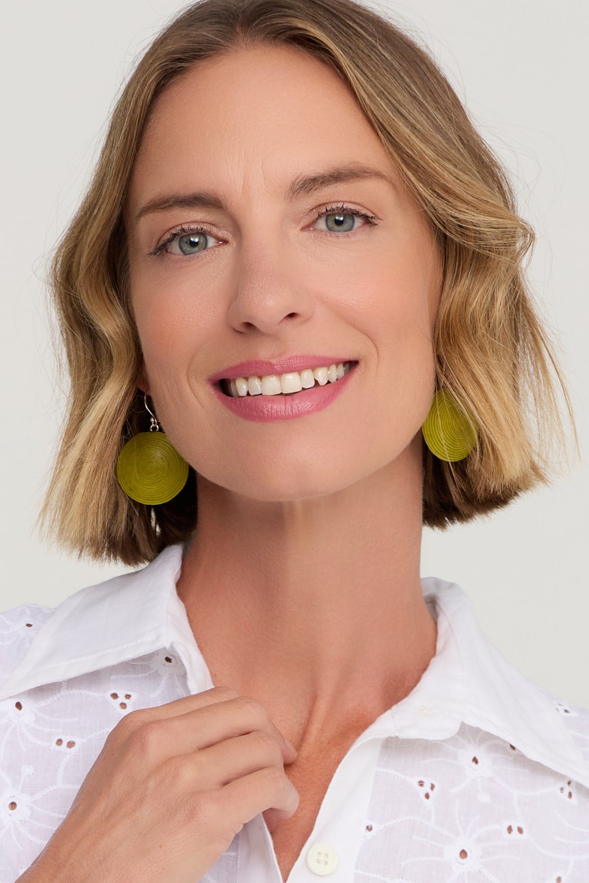 Swirl Earrings Pistachio