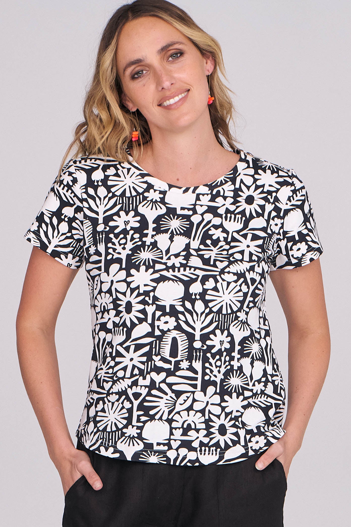 Evie Tee Bush Bloom Mono