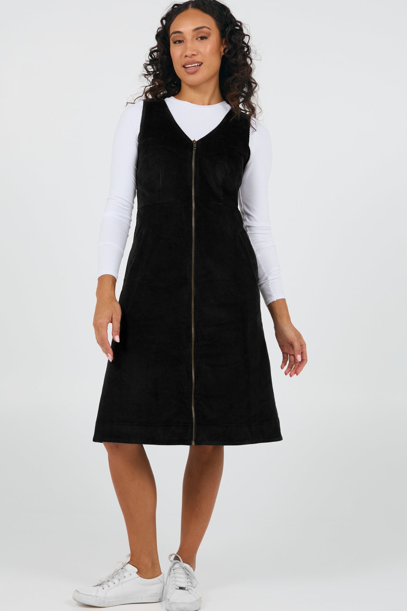Mila Pinafore Black