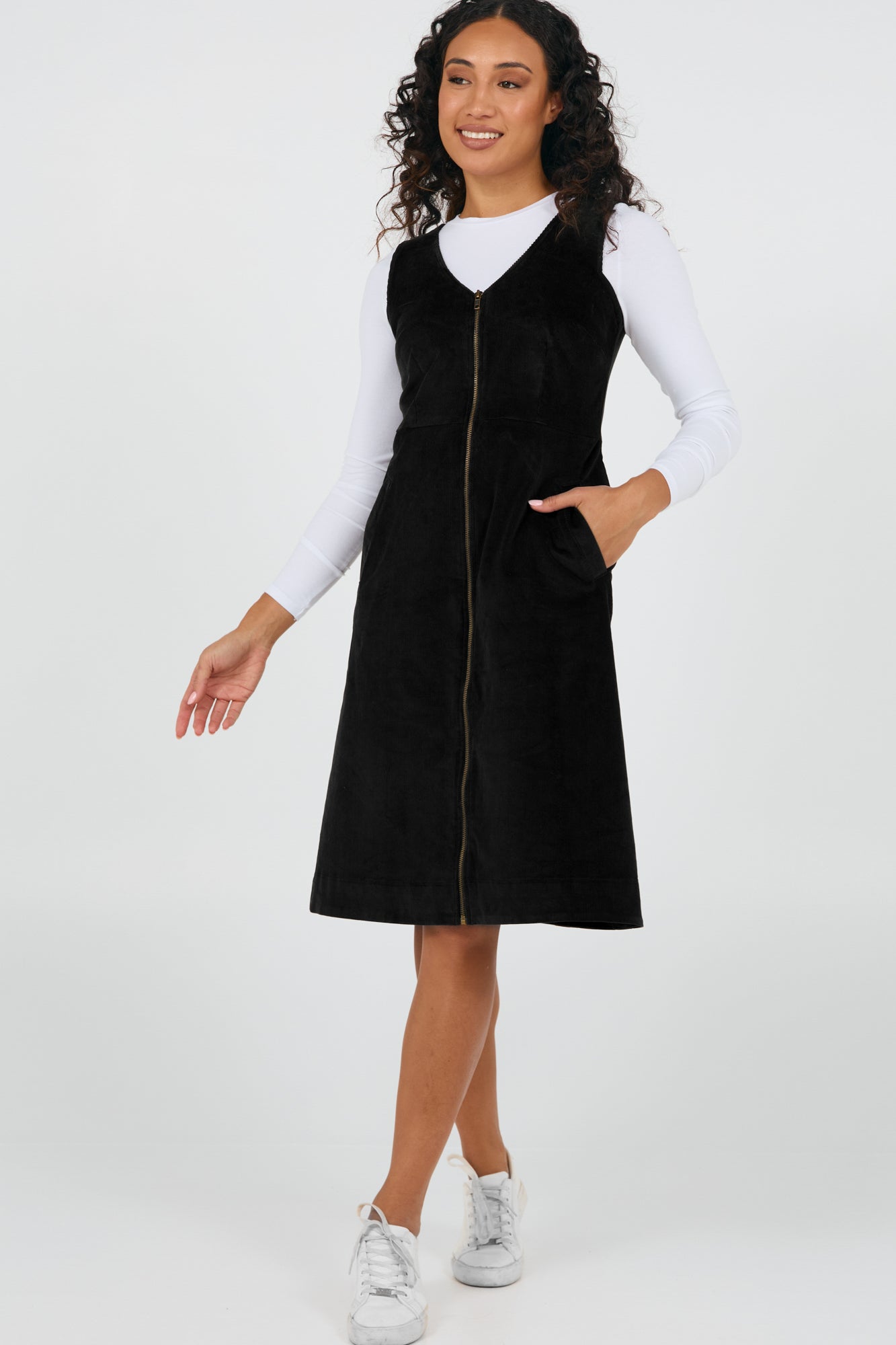 Mila Pinafore Black