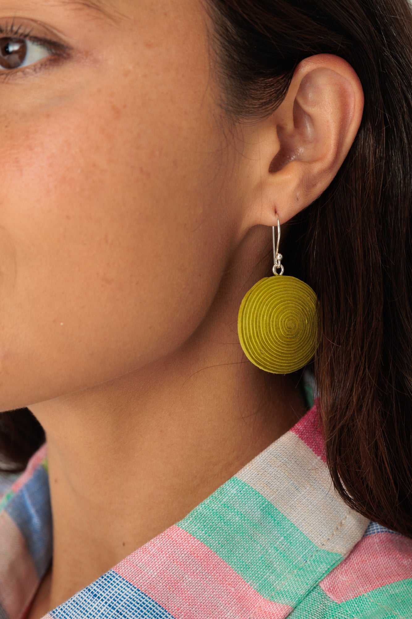 Swirl Earrings Pistachio