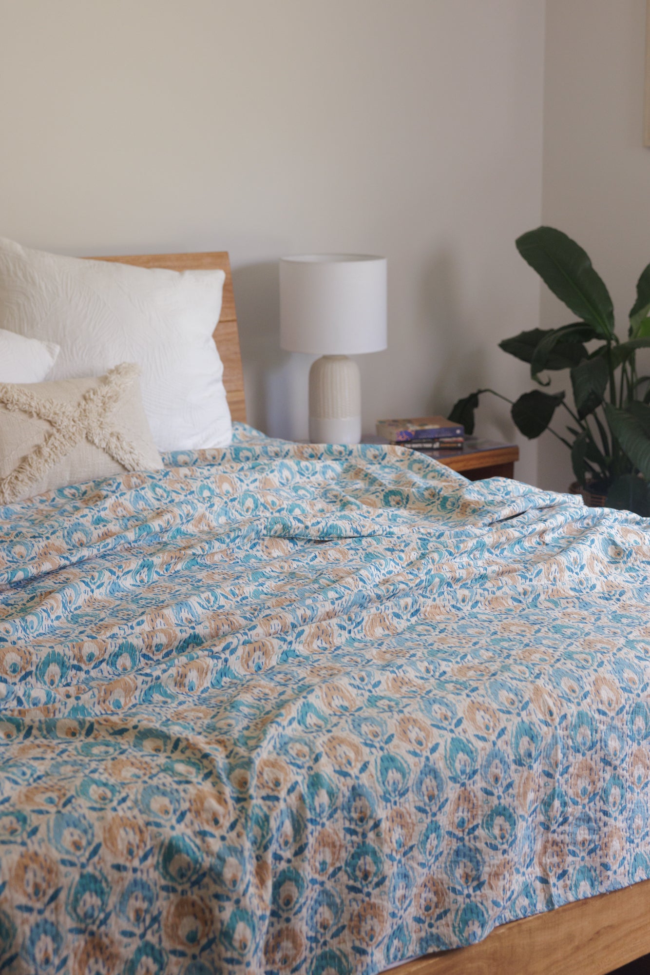 Kantha Quilt Rustic Leaves