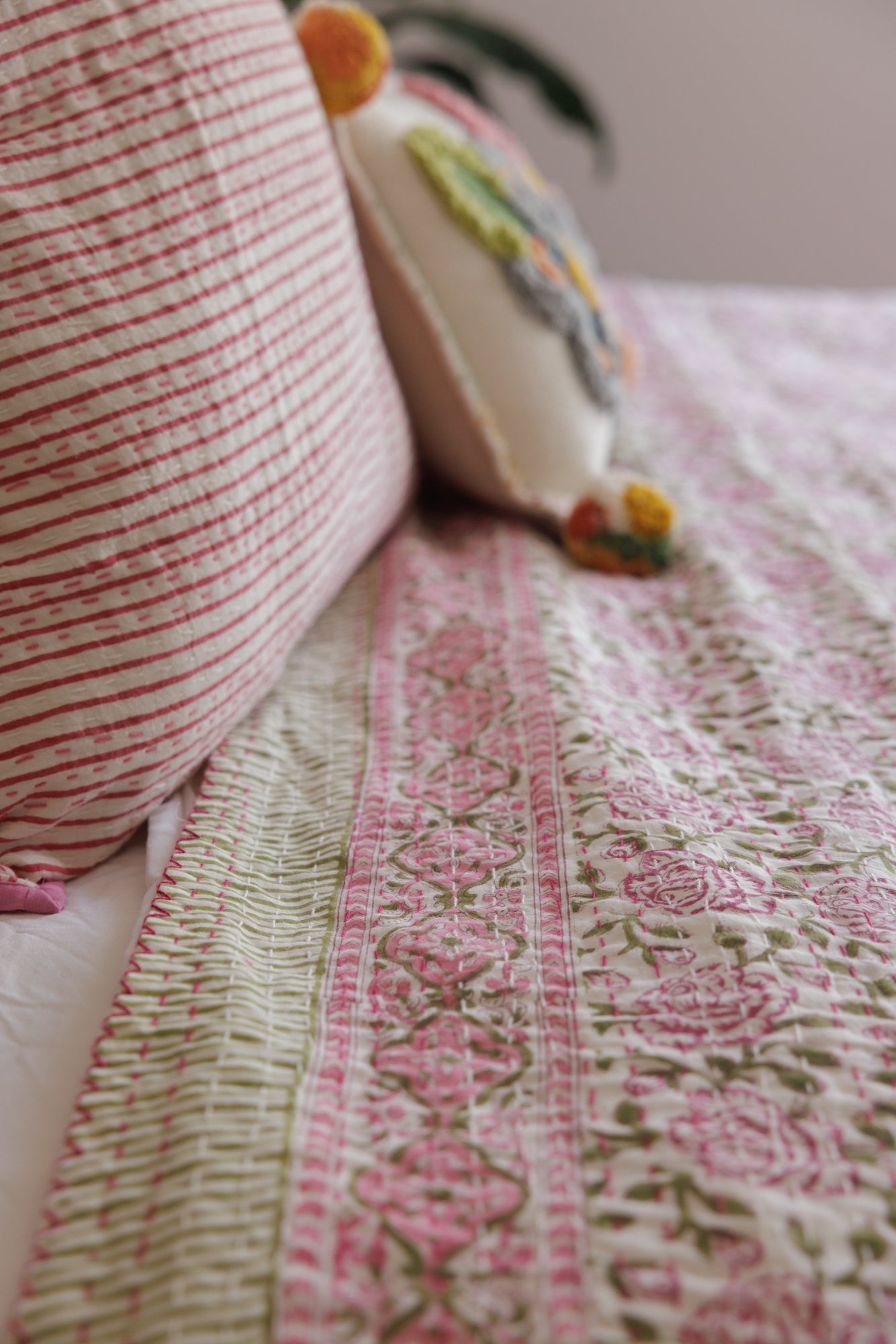 Kantha Quilt Pink Rose Bouquet