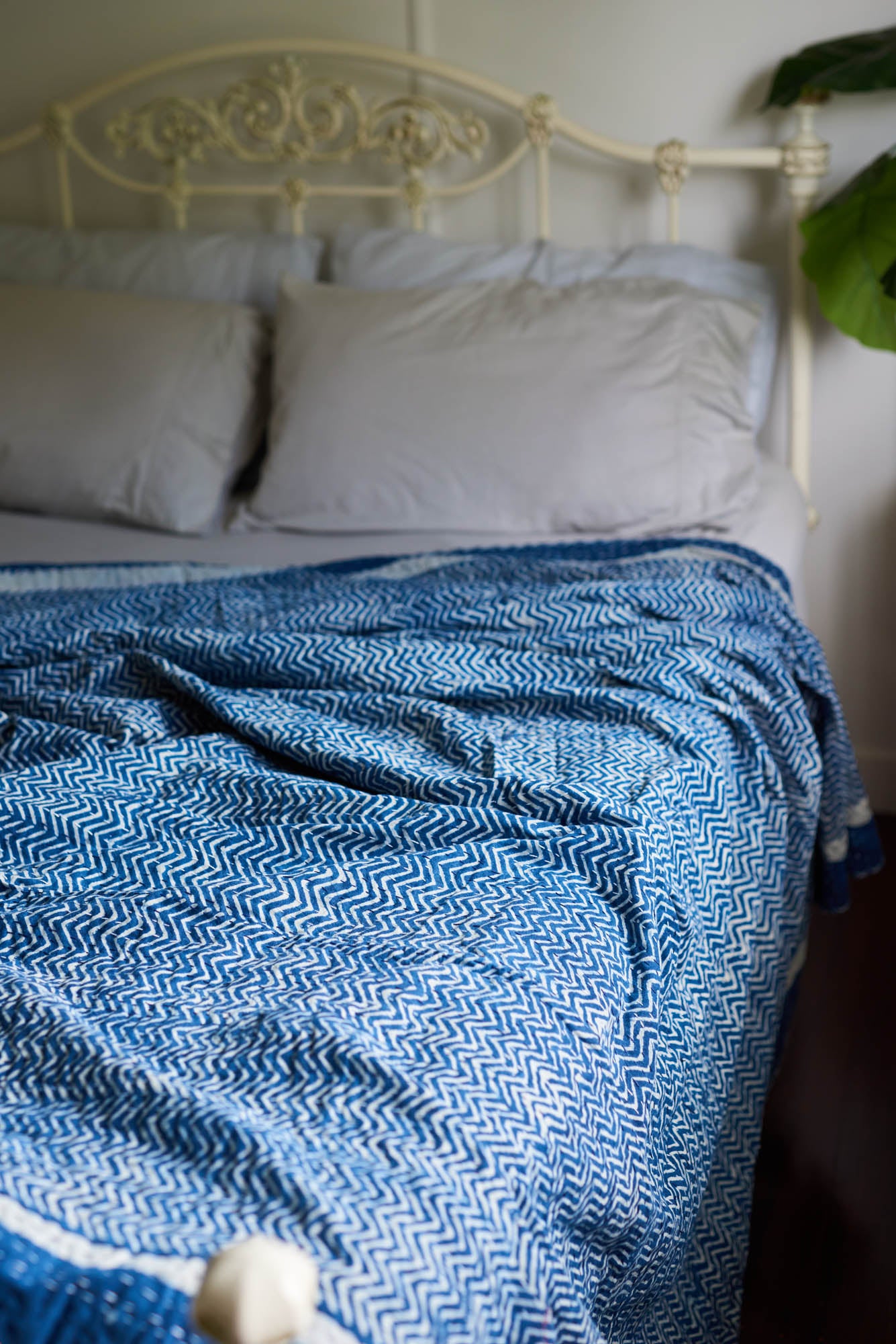 Kantha Quilt Indigo Zig Zag