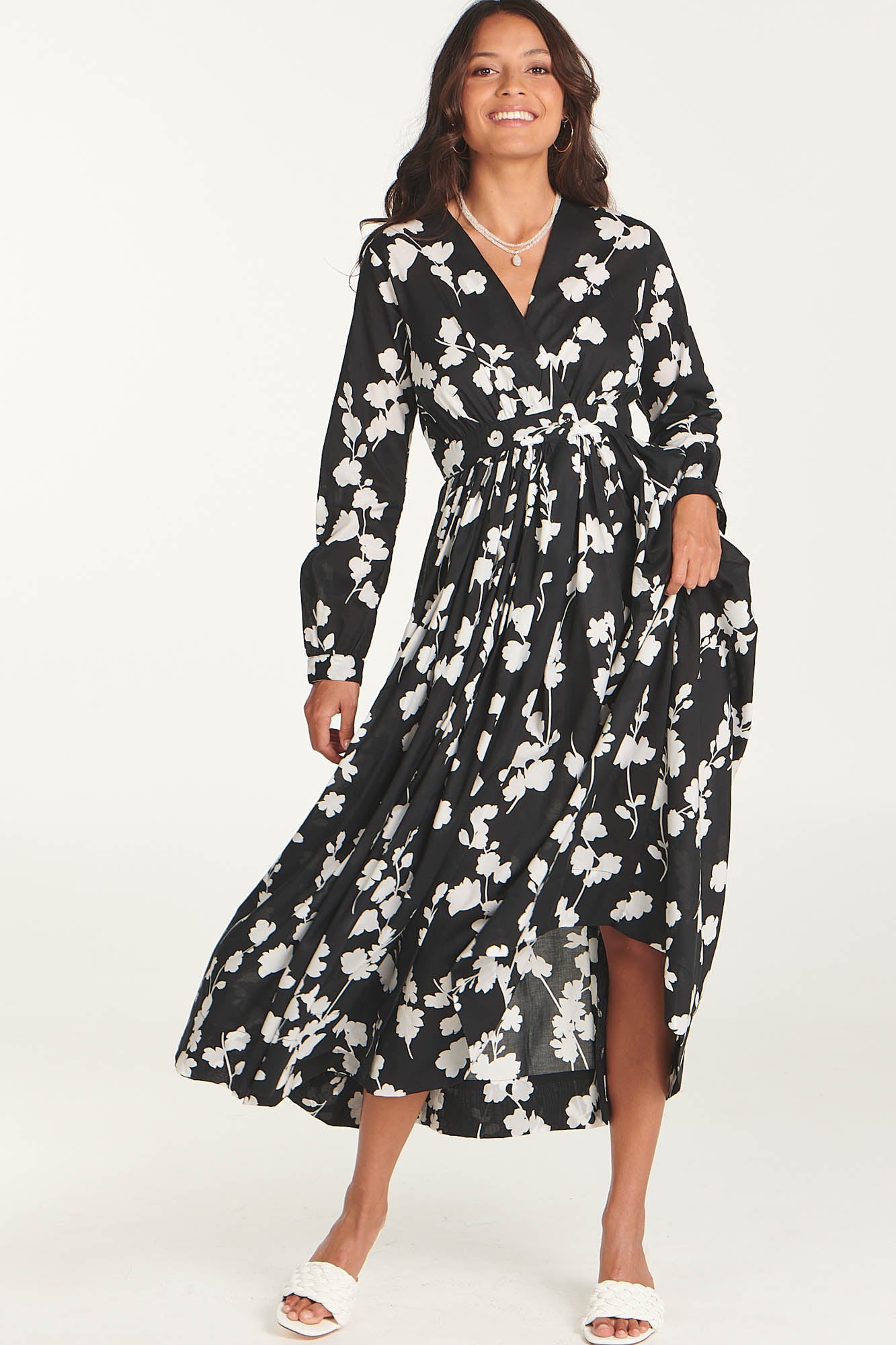 Leila Maxi Black White Floral