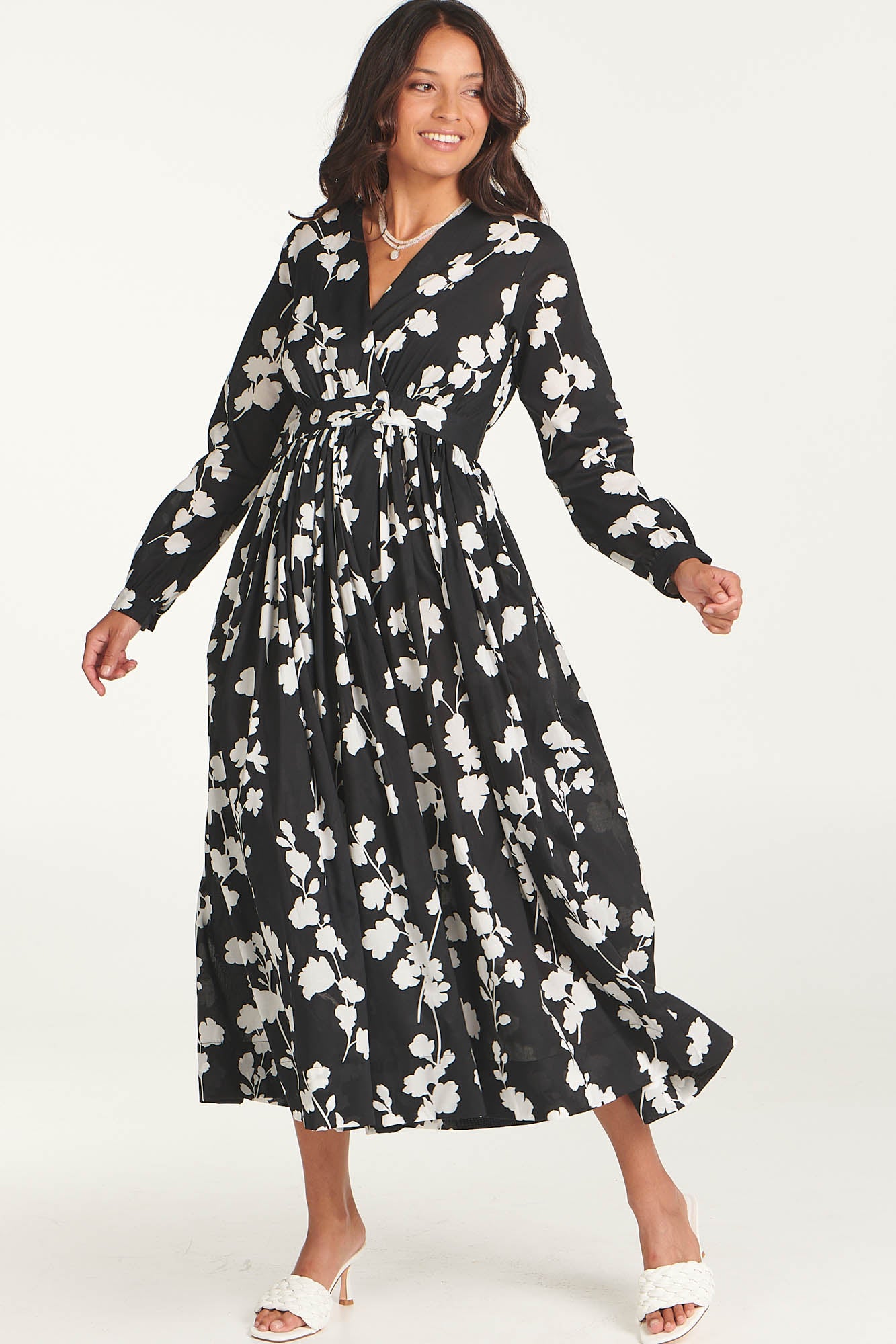 Leila Maxi Black White Floral